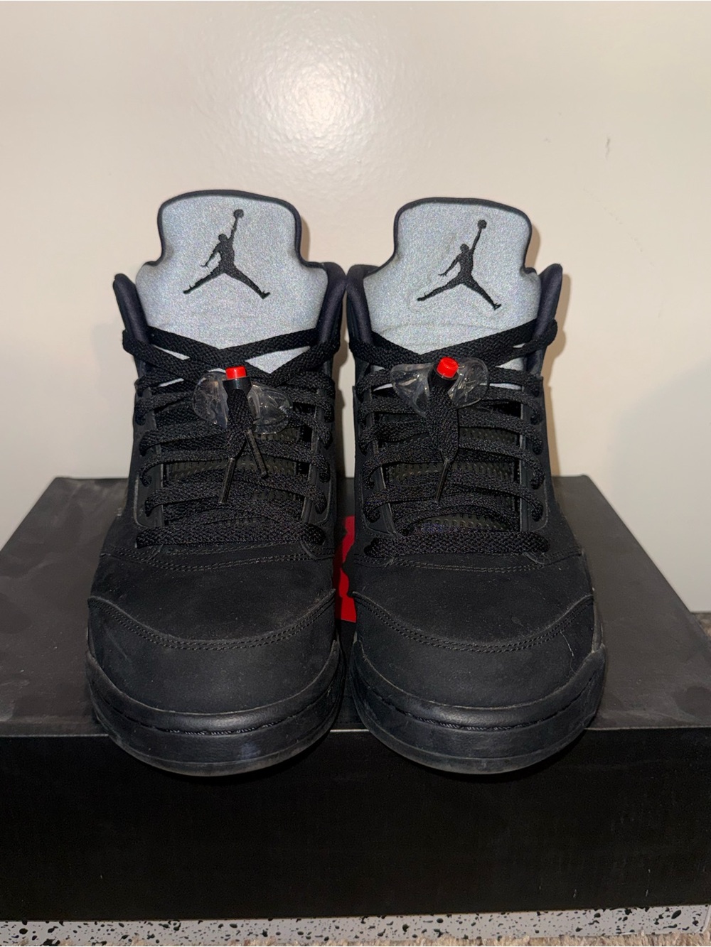 Nike Jordan 5 Retro Men’s Sneakers in Black with Reflective Tongue